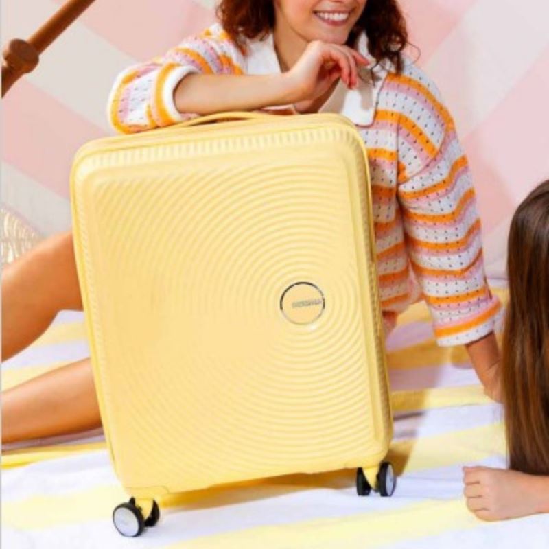 Summer vibes per il trolley cabina leggerissimo e espandibile