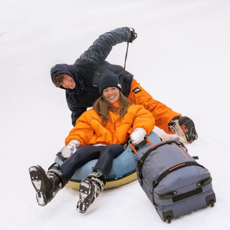 Borsone trolley ultra capiente per andare sulla neve